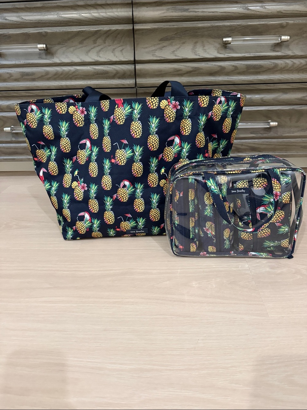 Vera Bradley Navy Pineapple Print Tote with Clear Case with 3 Cosmetic bags